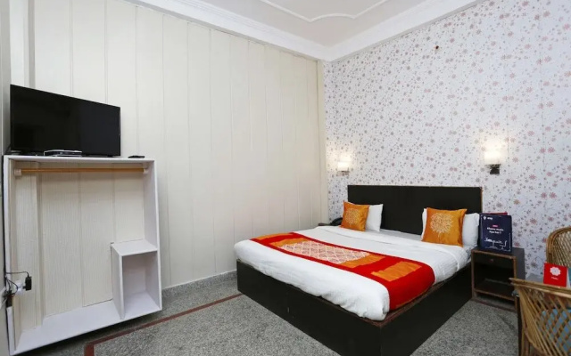 Radha Krishna Guesthouse