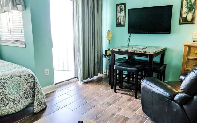 The Palace 2306