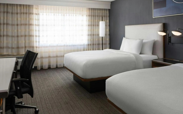 Courtyard by Marriott Detroit Utica