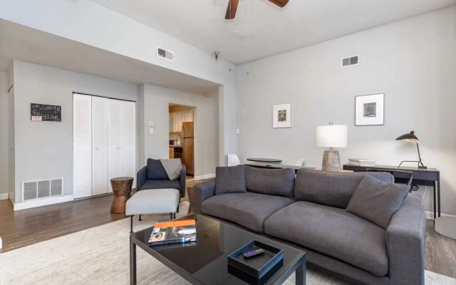 Updated CWE 1BR Near BJC by Zencity