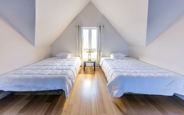 Tremont Townhouse