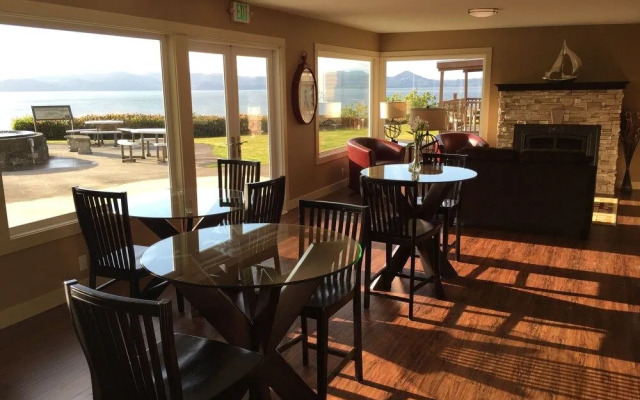 Astoria Crest Hotel