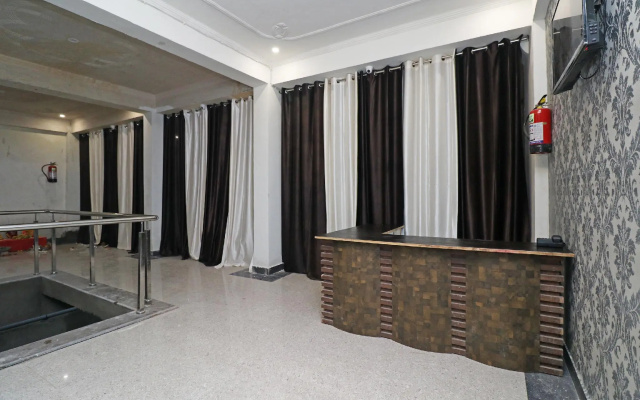 OYO Flagship 22705 Triveni Inn