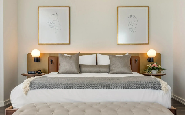 ONE11 Hotel