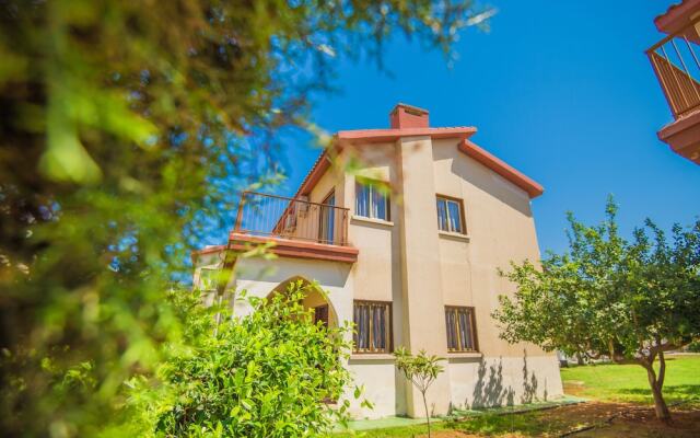 Отель Windmills Hotel Apartments Кипр, Протарас - отзывы, цены и фото номеров - забронировать отель Windmills Hotel Apartments онлайн вид на фасад