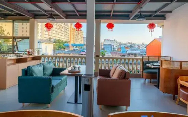 Yuexi Lane · Moon's Perch Residence
