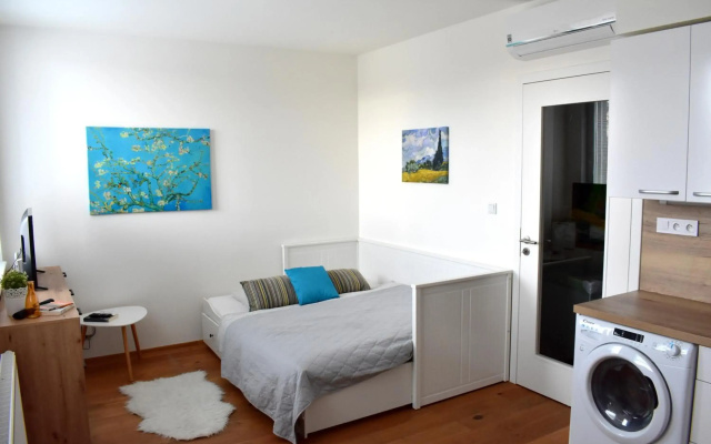 Airstay Prague apartment: Grebovka