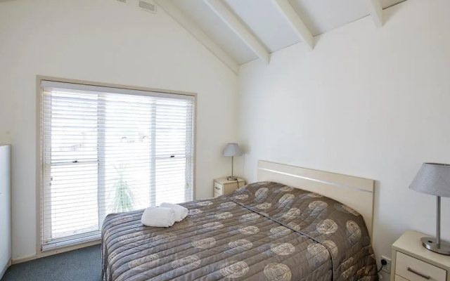 NRMA Canton Beach Holiday Park
