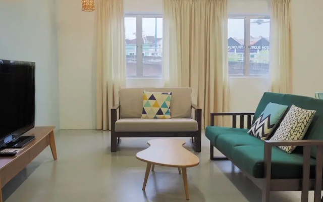 Cloth Art Homestay near Jonker&Pahlawan