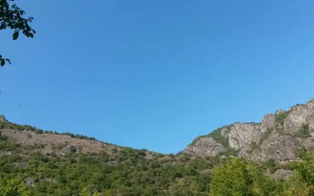 Larebi Dacha