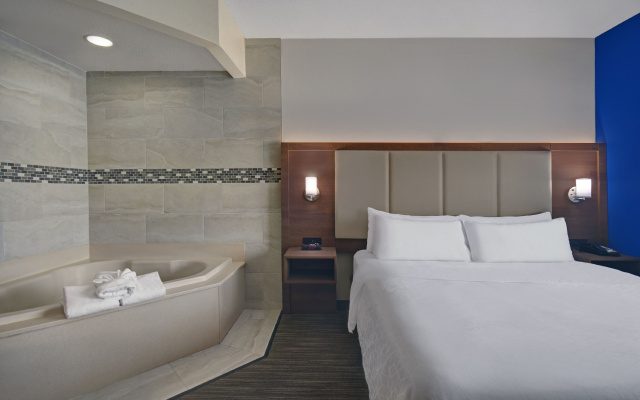 Holiday Inn Express Marshall by IHG