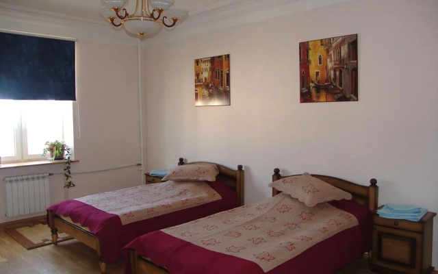 U Maksima Mini Hotel