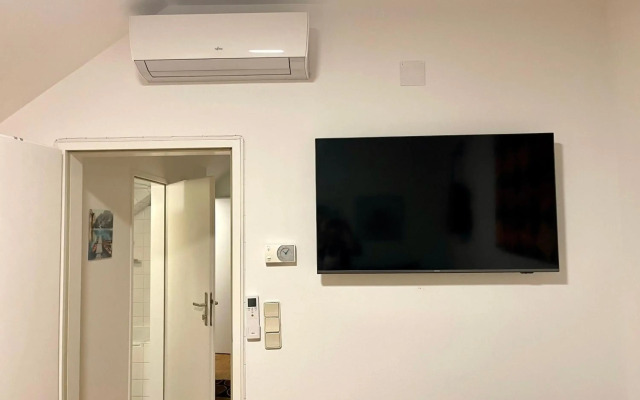 Ruhiges Dachgeschoß CityApartment im Zentrum Wiens