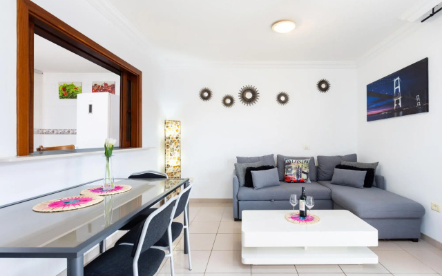 Home2Book Los Cristianos, Pool & Beach
