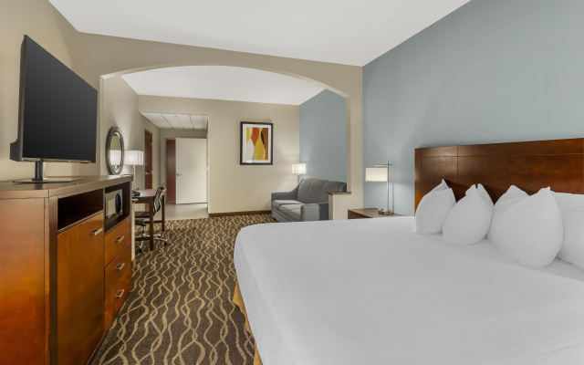 Best Western Plus Suites-Greenville