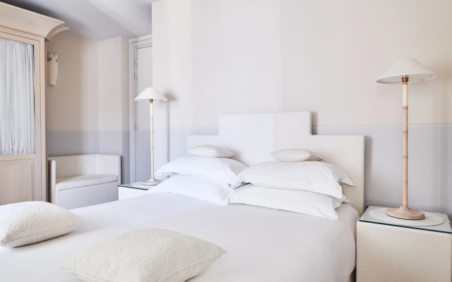 Monsieur George Hotel & Spa – Champs Elysées