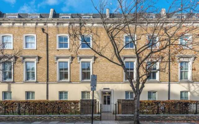 Отель Modern 2 Bedroom Flat in Holloway вид на фасад
