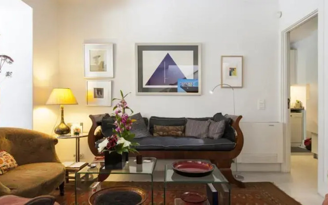 Feels Like Home - Estrela Flat with Terrace
