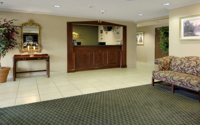 Baymont Inn & Suites - Battle Creek