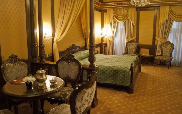 Hotel Casa Capsa