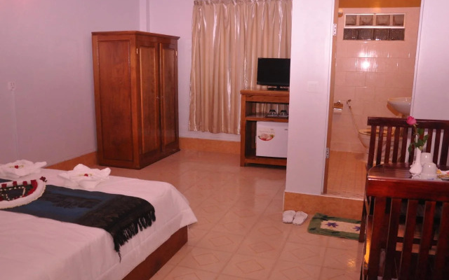 Angkor Honey Villa