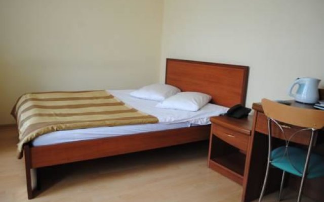 Лотос в Южно-Сахалинске 3 отзыва об отеле, цены и фото номеров - забронировать гостиницу Лотос онлайн Южно-Сахалинск комната для гостей