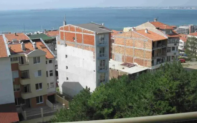 Grandview Apartments