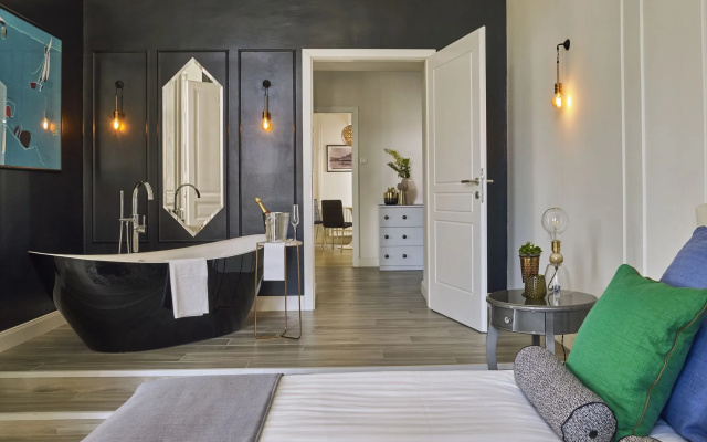 7Seasons Central Suites