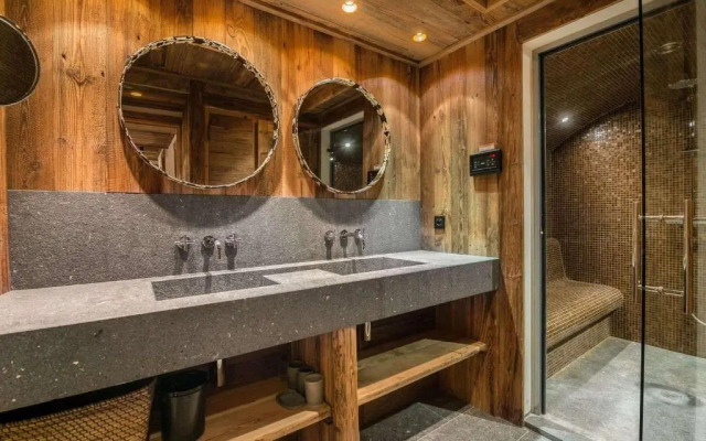 Chalet Val-d'Isère, 5 pièces, 10 personnes - FR-1-567-8