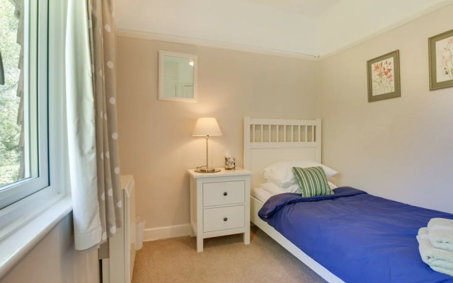 Comfy Holiday Home in Tenterden near Sissinghurst Garden