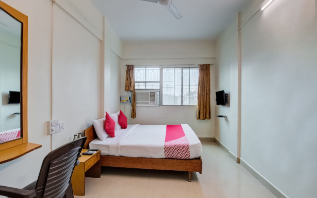 OYO Flagship 307 Pimpri Pune