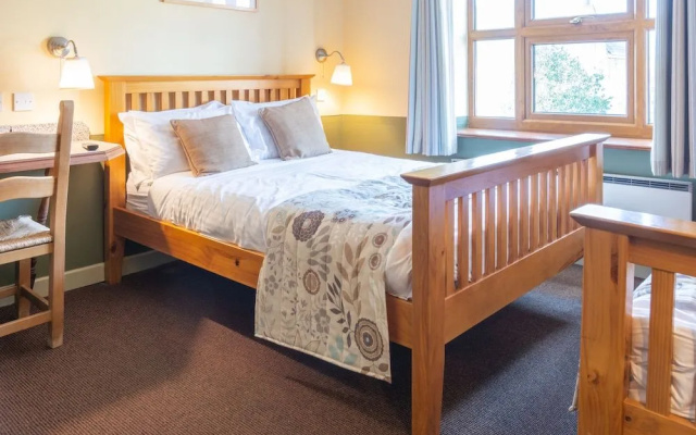 The Half Moon Inn and Country Lodge