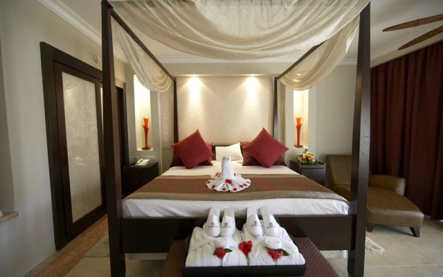 Majestic Elegance Club (Adults Only)
