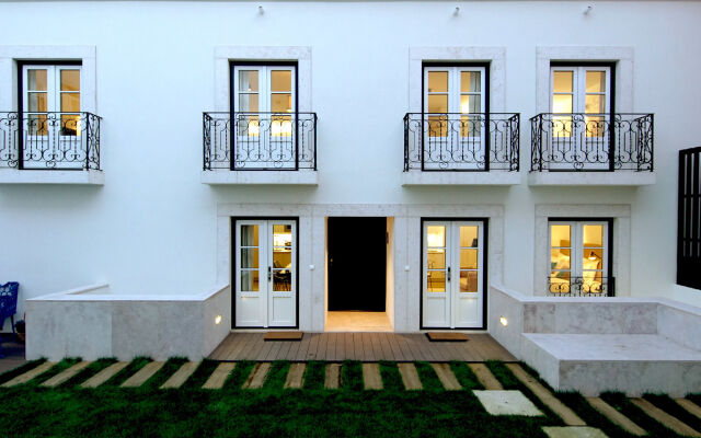 Отель Alma Moura Residences вид на фасад