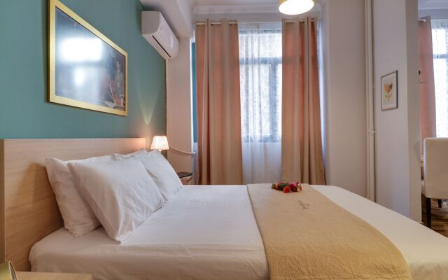 Отель Ermou Fashion Suites by Living-Space.gr Афины комната для гостей