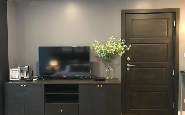 Stay in Style The Heart of Nimman R306B