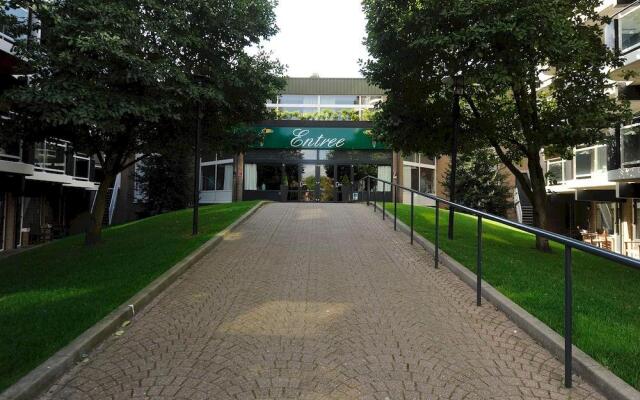 Van der Valk Hotel Leusden - Amersfoort вид на фасад