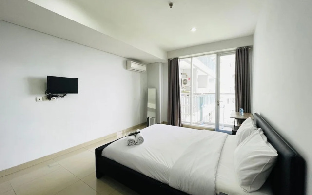 Cozy Studio Room At Dago Suites Apartment