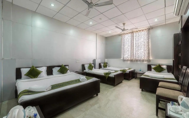 Raya Inn
