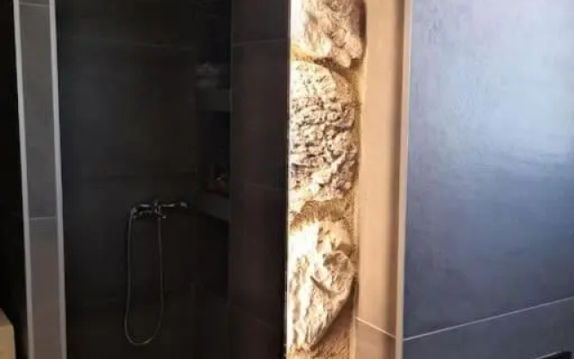 Relaxing Luxury Suite