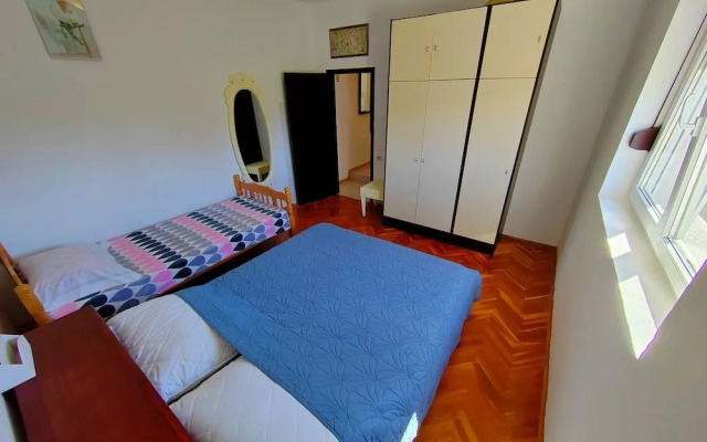Poncho Apartment Close to Center