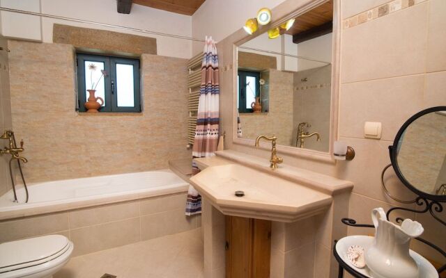 Athina Traditional Villa