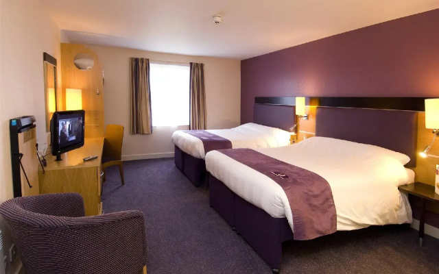 Premier Inn Manchester Trafford Centre West