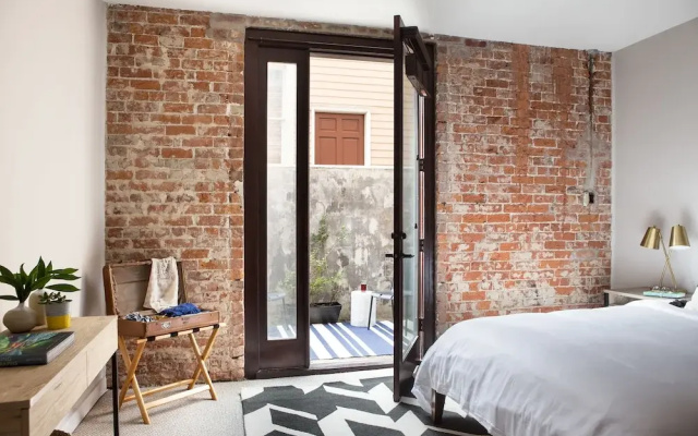 Architectural 1BR in Irish Channel by Sonder