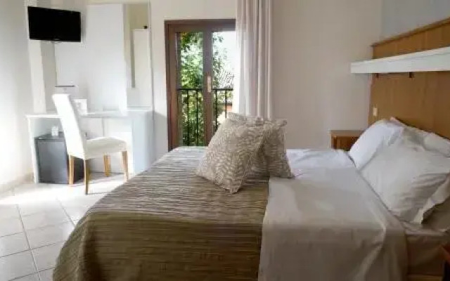 Hotel Emi