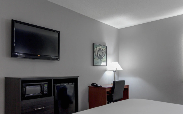 New Victorian Inn & Suites in Sioux City, IA