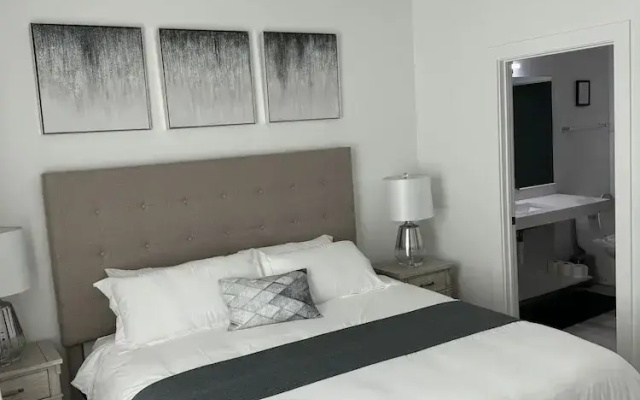 Handsboro Pointe Condo & Suites