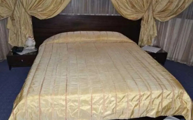 Smerald Hotel