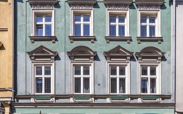Отель Floryan Old Town Краков вид на фасад