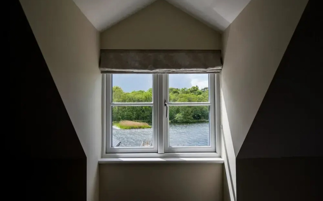 The Boathouse